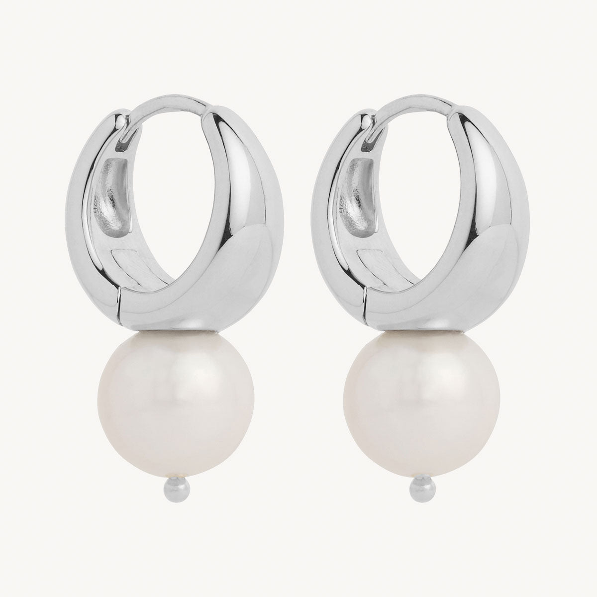 Sterling Silver Solana Pearl Earring