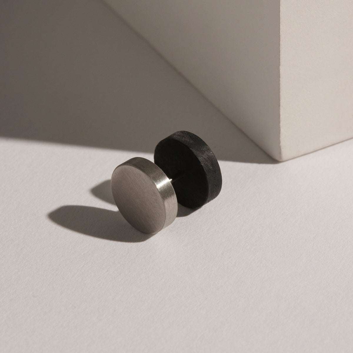 Torque Men's Reversible Carbon Fibre and Steel Earring