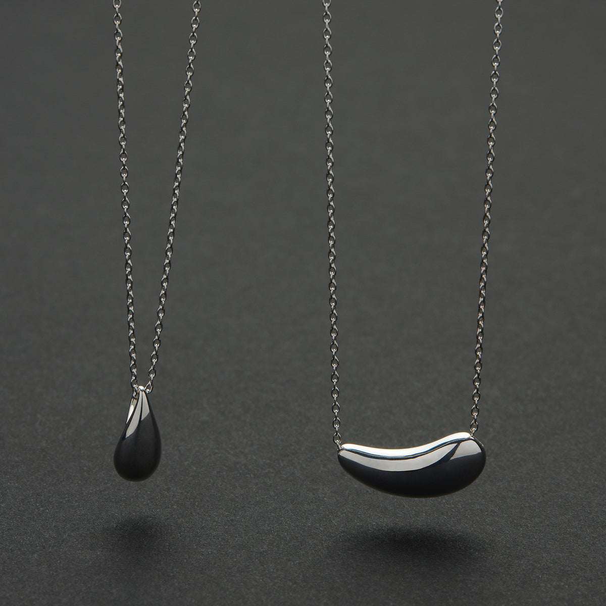 Eau Necklace