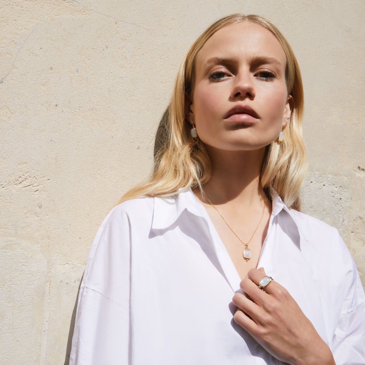 Fleur Rainbow Moonstone Ring
