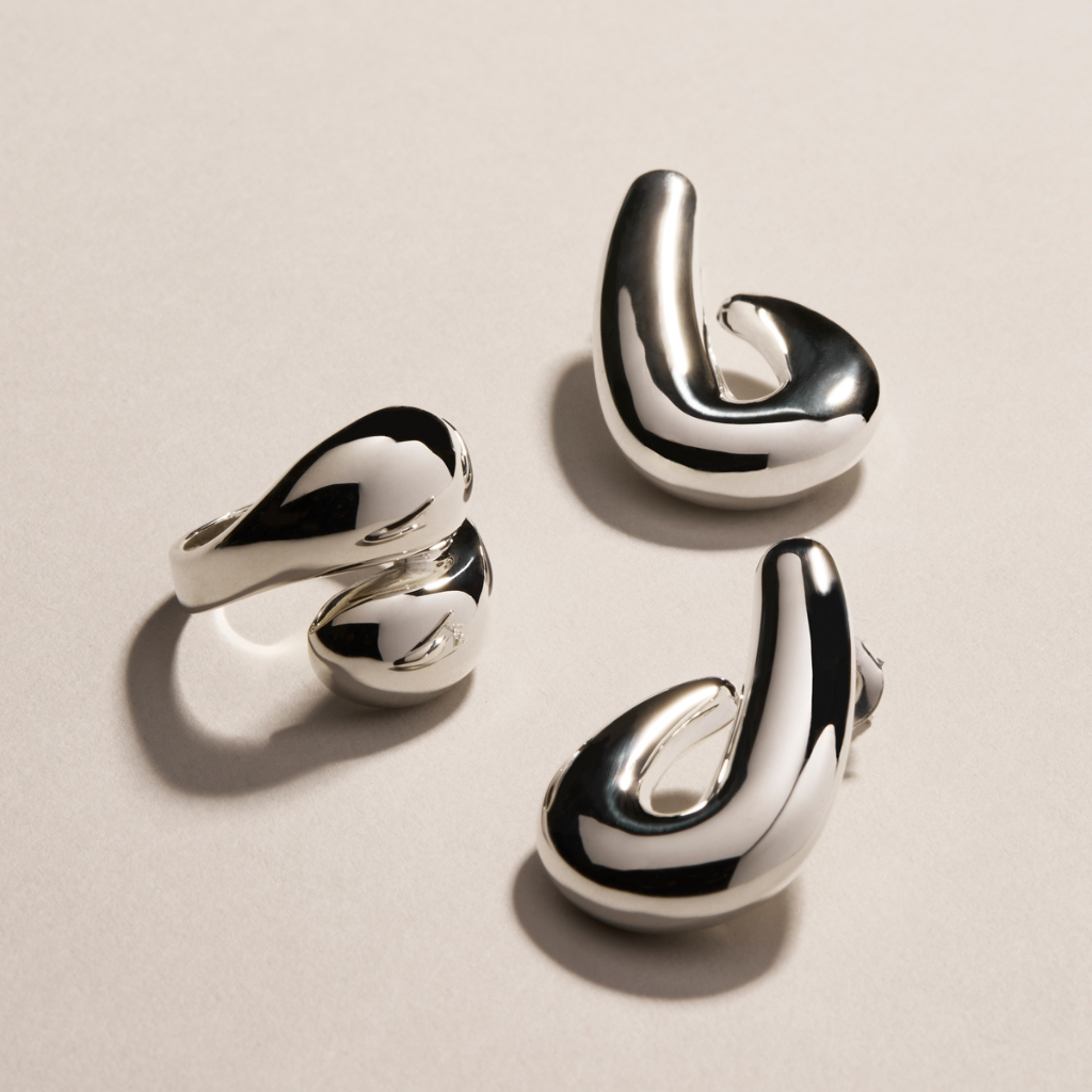 How To Wear Statement Jewellery