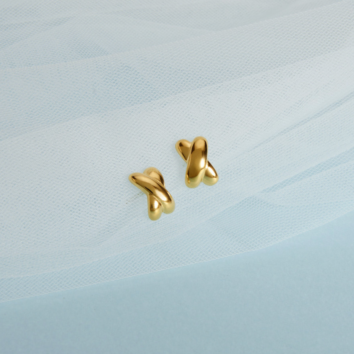 Bisous Stud Earrings