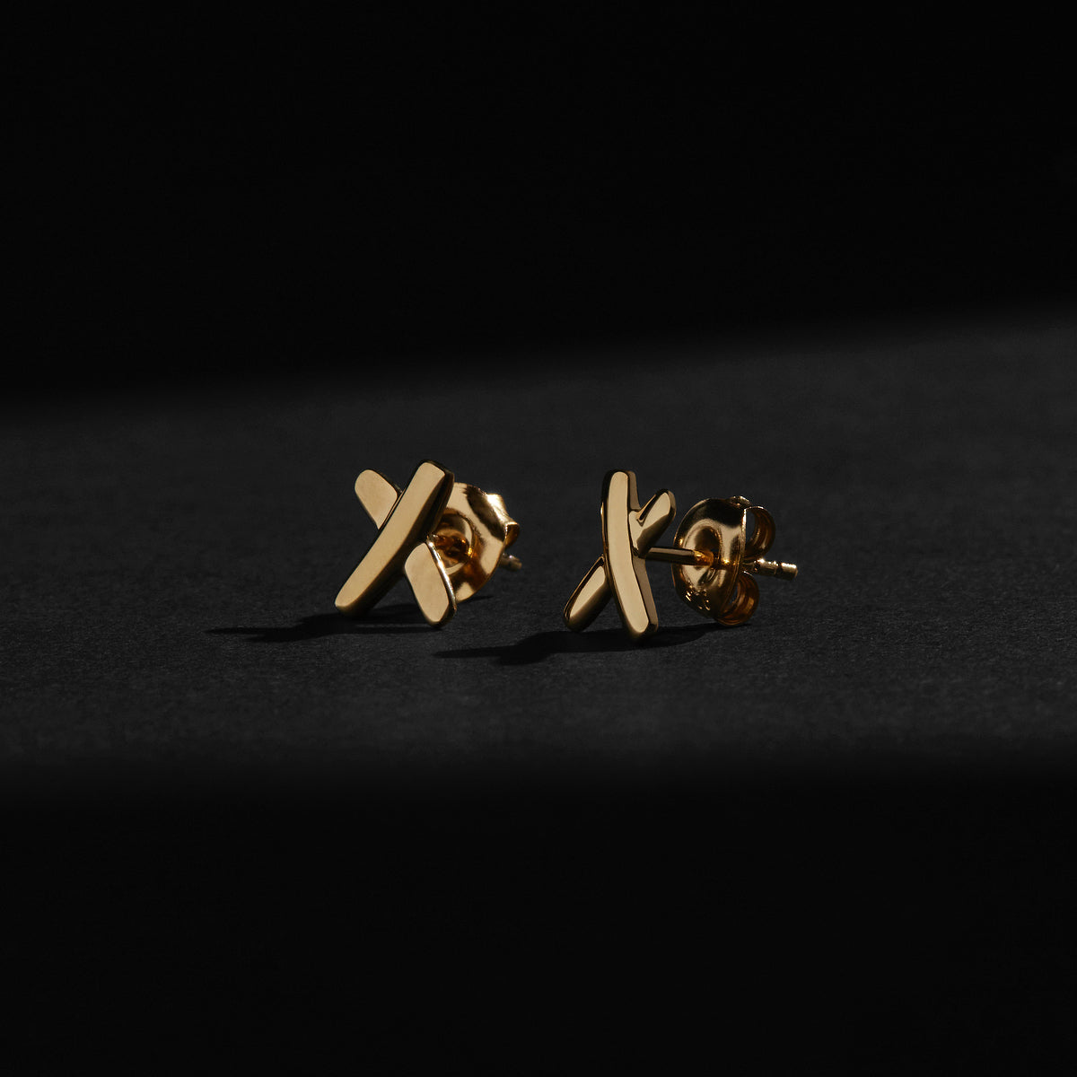 Kiss Stud Earring