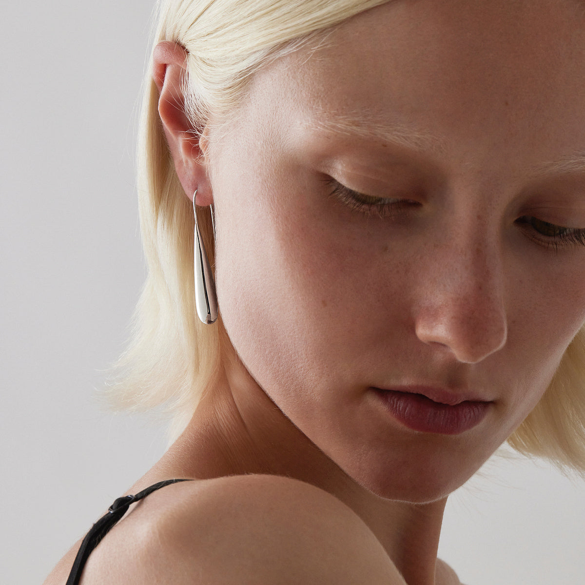 Nocturna Earrings