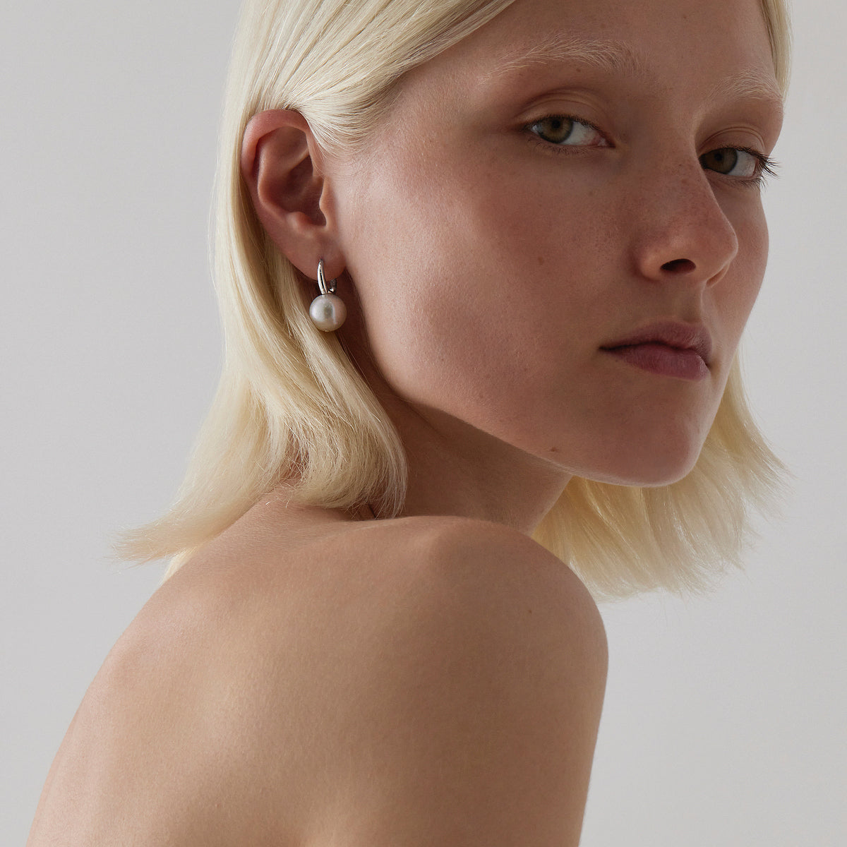 Capella Pearl Earrings