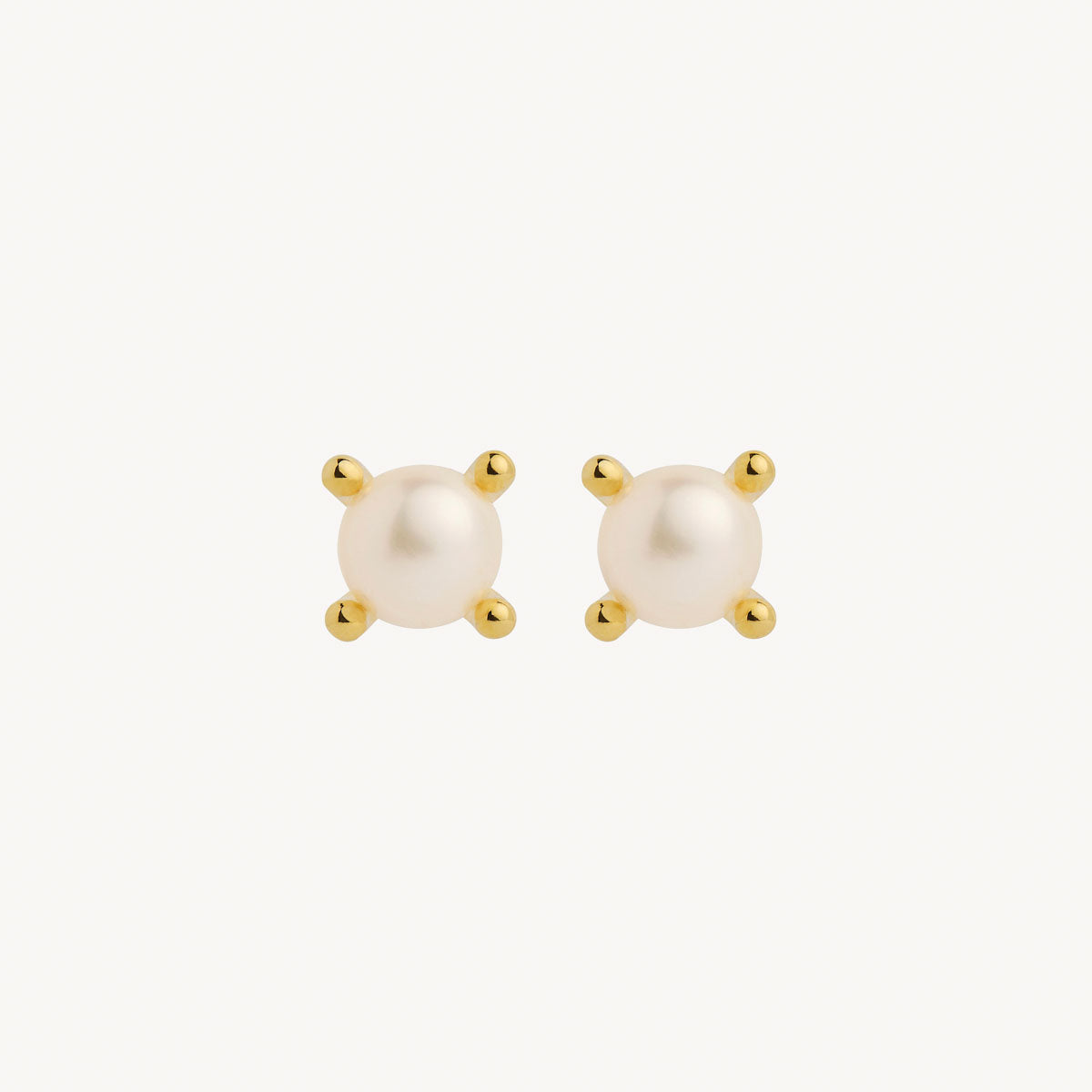 Yellow Gold Moana Pearl Earring