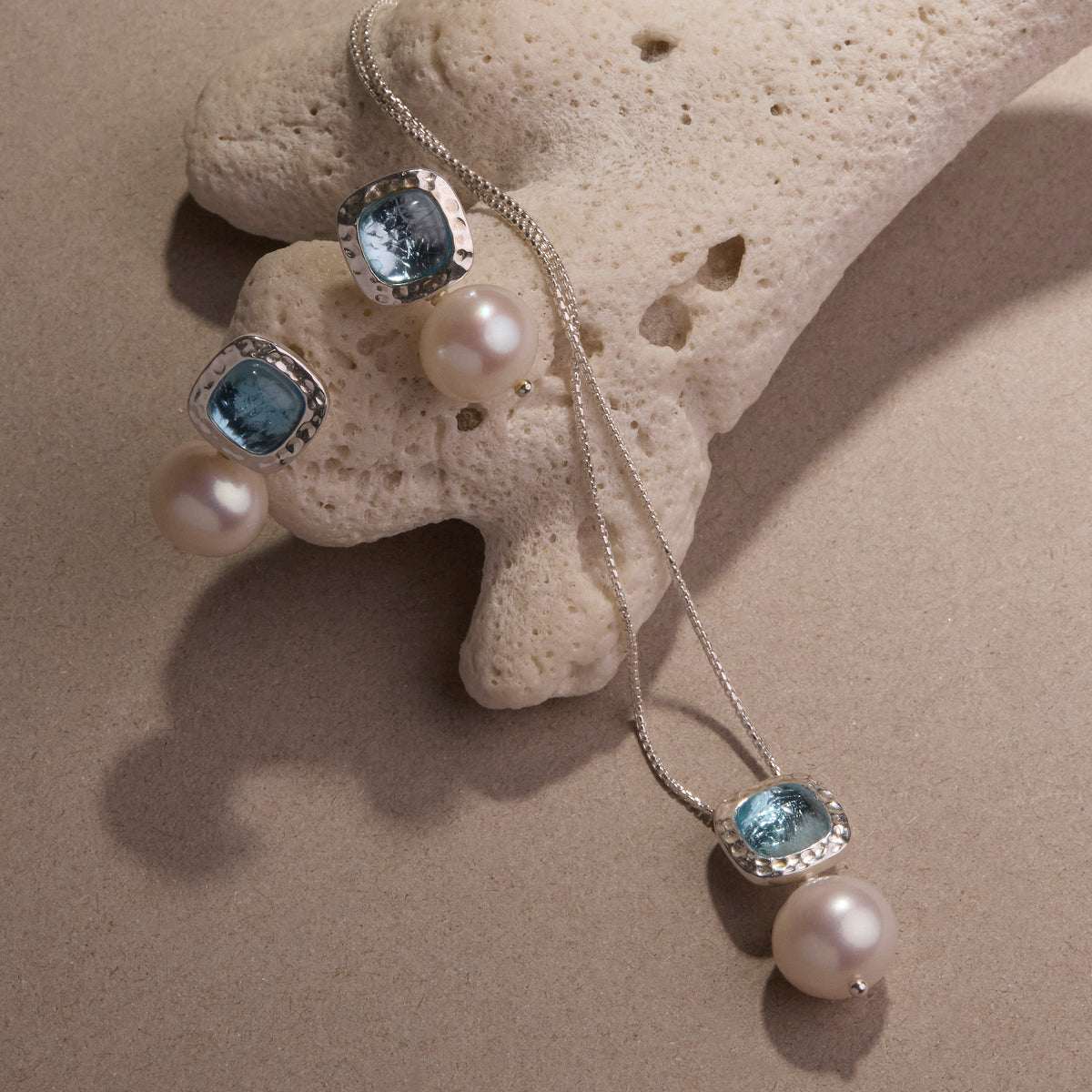 Blue Lagoon Pearl Earring